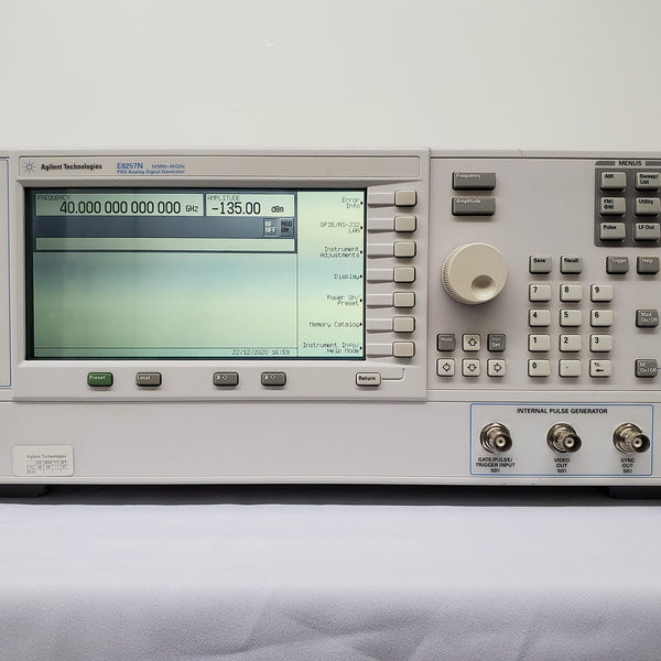 Agilent / Keysight E 8257 N PSG Analog Sweep Signal Generator