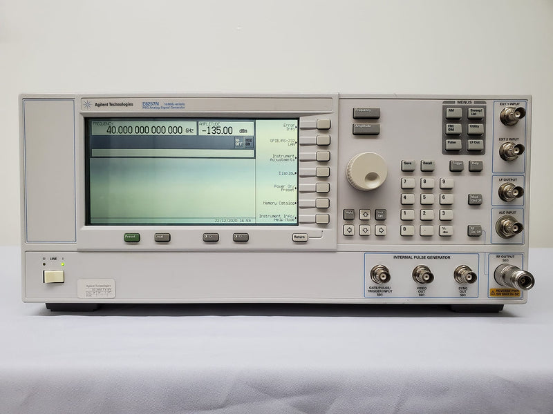 Agilent / Keysight E 8257 N PSG Analog Sweep Signal Generator