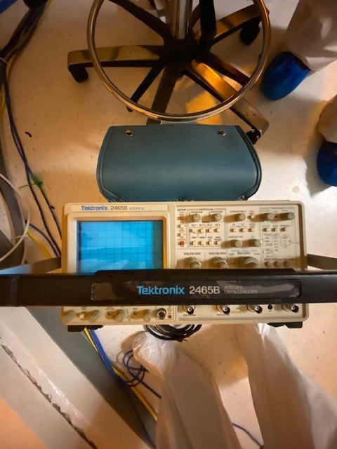 Tektronix 2465 B Oscilloscope