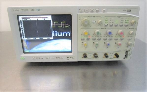 Agilent Infiniium MSO 8104 A Mixed Signal Oscilloscope