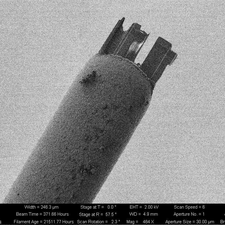 Zeiss 1540 EsB Dual Beam FIB-SEM