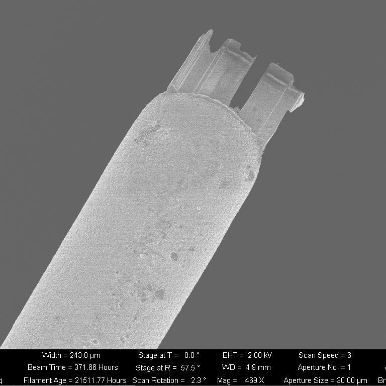 Zeiss 1540 EsB Dual Beam FIB-SEM