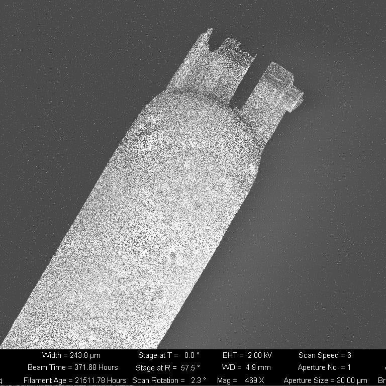 Zeiss 1540 EsB Dual Beam FIB-SEM