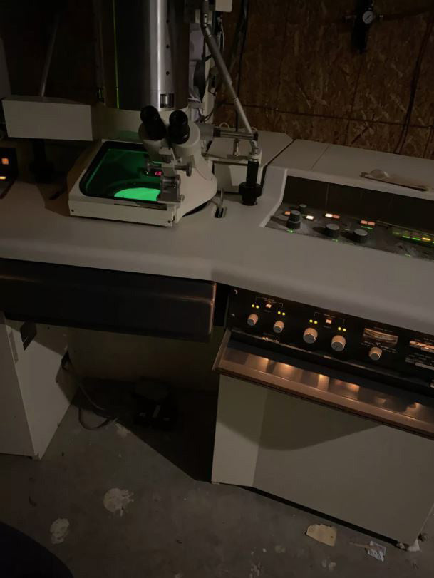 Hitachi H 7000 Transmission Electron Microscope