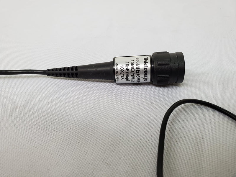 Tektronix P 2221 Passive Probe for Oscilloscope