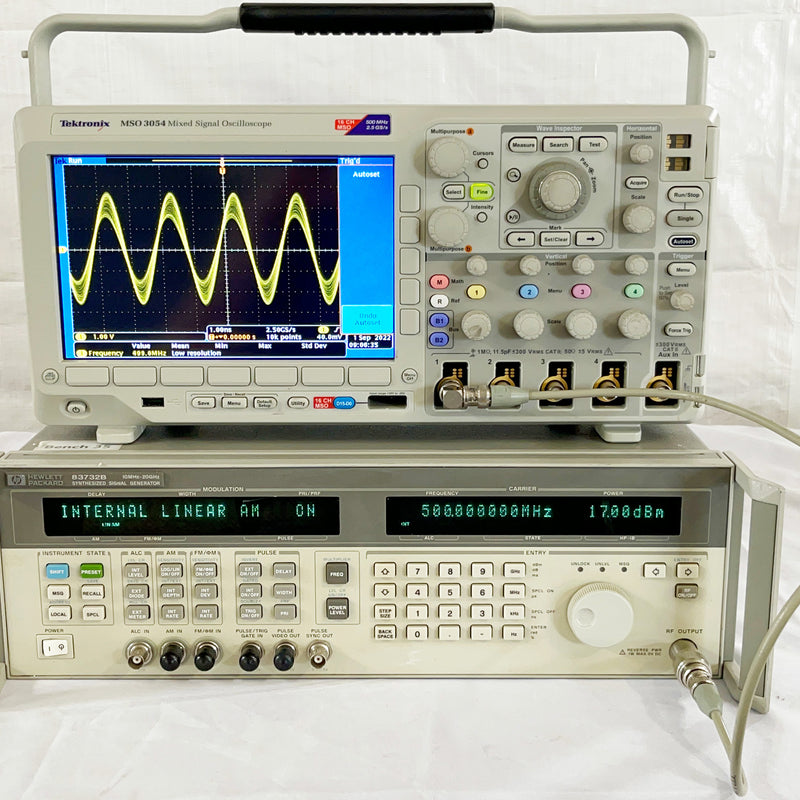 Agilent 83732 B Synthesized Signal Generator