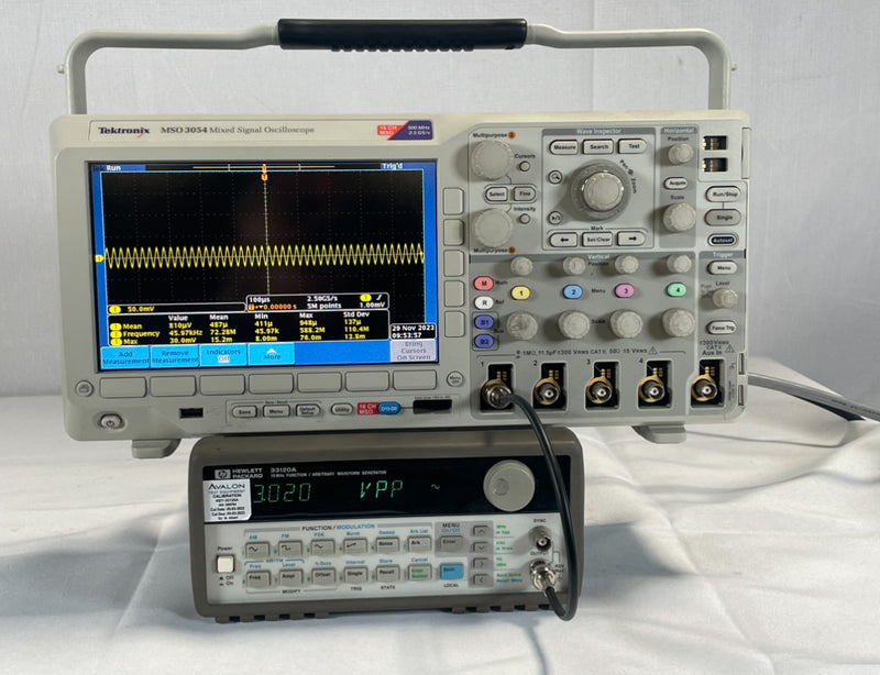 Agilent 33120 A Function / Arbitrary Waveform Generator