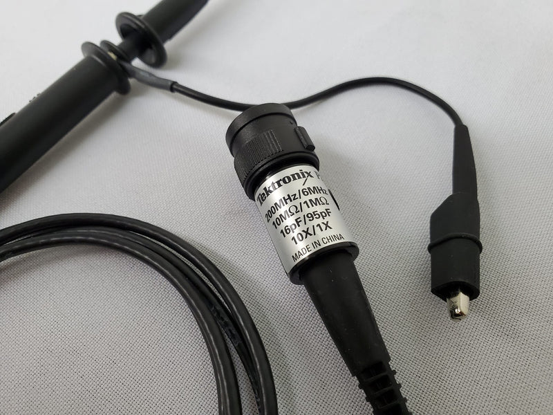 Tektronix P 2221 Passive Probe for Oscilloscope