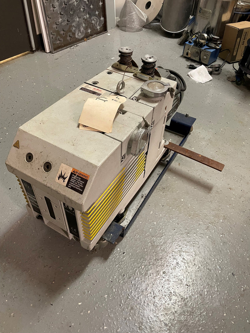 Leybold D 65 BCS Vacuum Pump