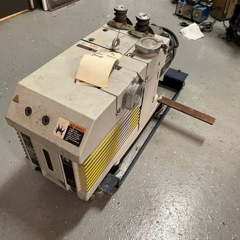 Leybold D 65 BCS Vacuum Pump