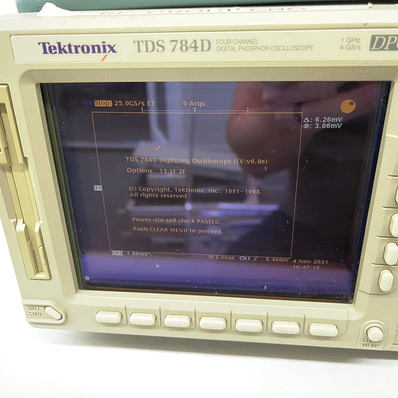 Tektronix TDS 784 D Digital Phosphor Oscilloscope