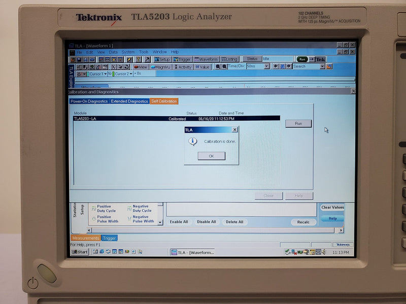 Tektronix TLA 5203 Logic Analyzer