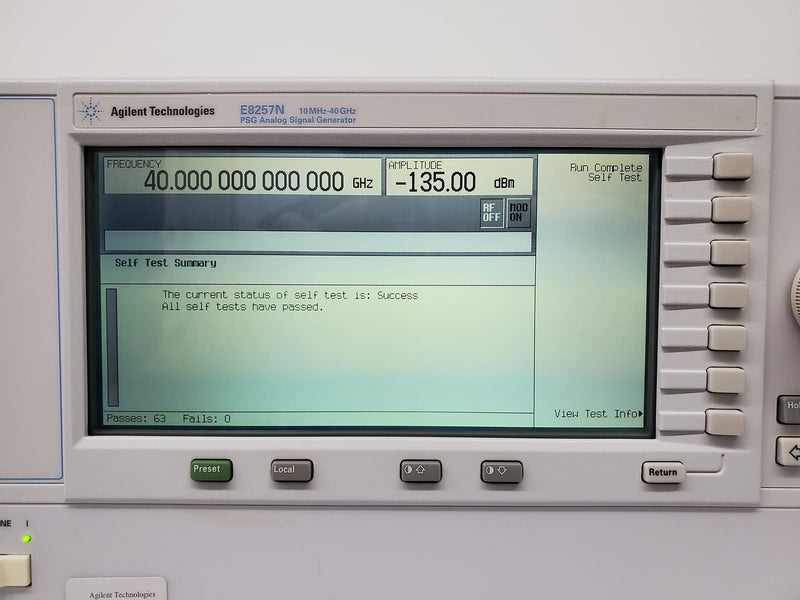 Agilent / Keysight E 8257 N PSG Analog Sweep Signal Generator