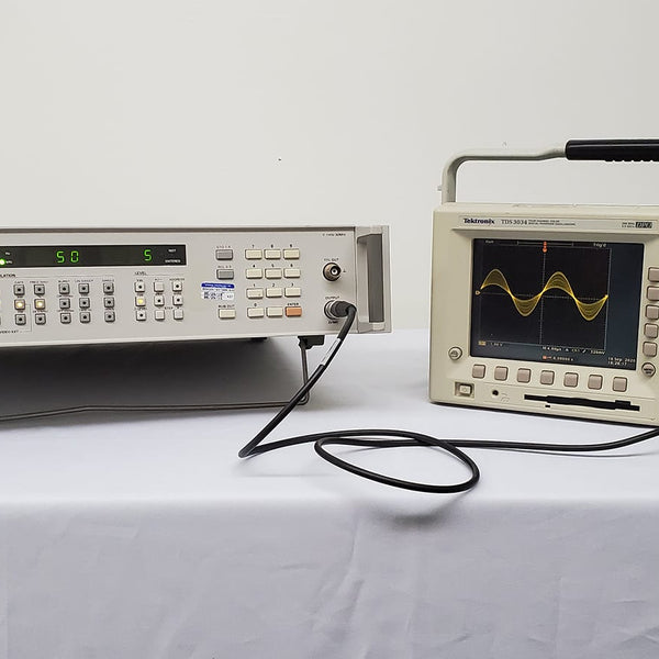 Fluke PM 5193 Programmable Synthesizer / Function Generator