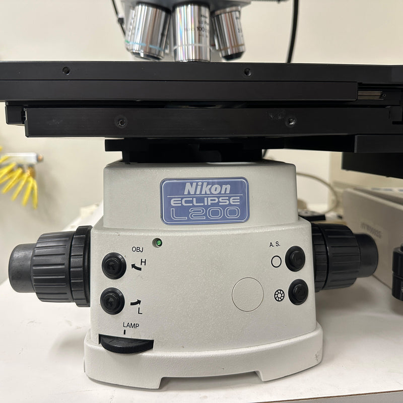 Nikon Eclipse L 200 Microscope