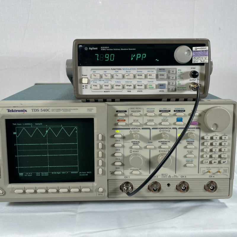 Tektronix TDS 540 C Four Channel Digitizing Oscilloscope With InstaVu Accusation