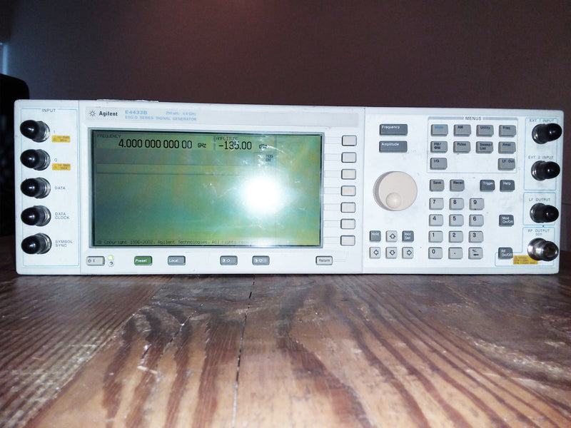 Agilent E 4433 B Series Signal Generator