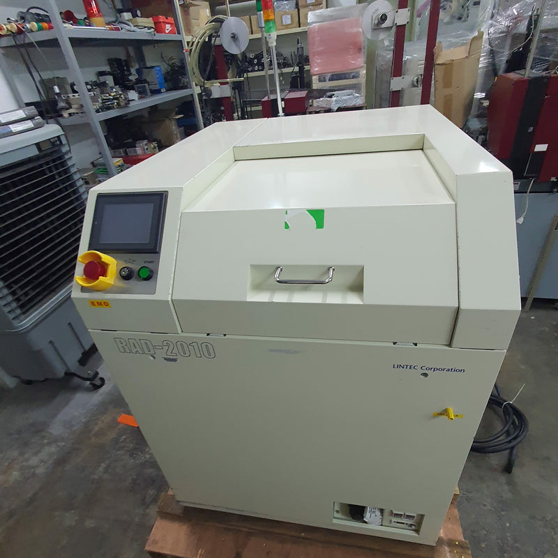 Lintec RAD 2010 M / 12 UV Irradiator