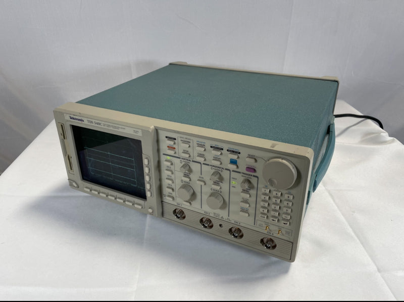 Tektronix TDS 540 C Four Channel Digitizing Oscilloscope With InstaVu Accusation