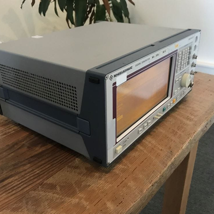 Rohde & Schwarz SMT 03 Analog Signal Generator