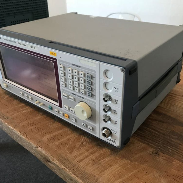 Rohde & Schwarz SMT 03 Analog Signal Generator