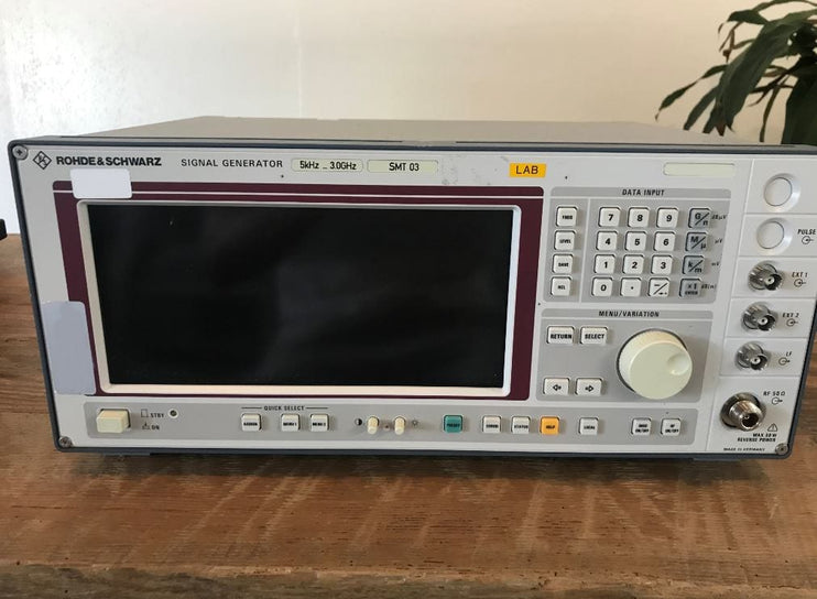 Rohde & Schwarz SMT 03 Analog Signal Generator