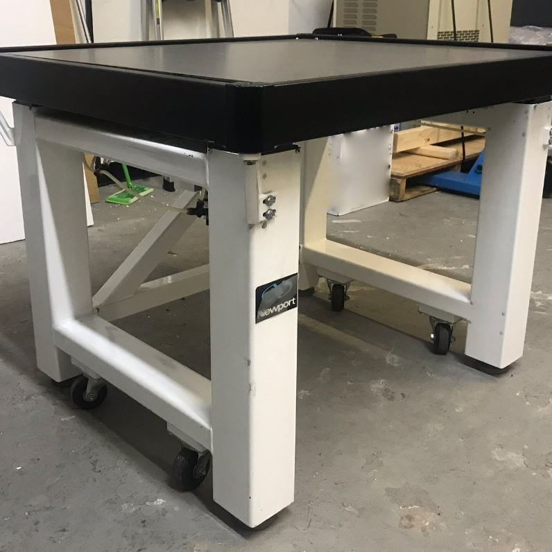 Newport VH 3036 W-OPT Vibration Table