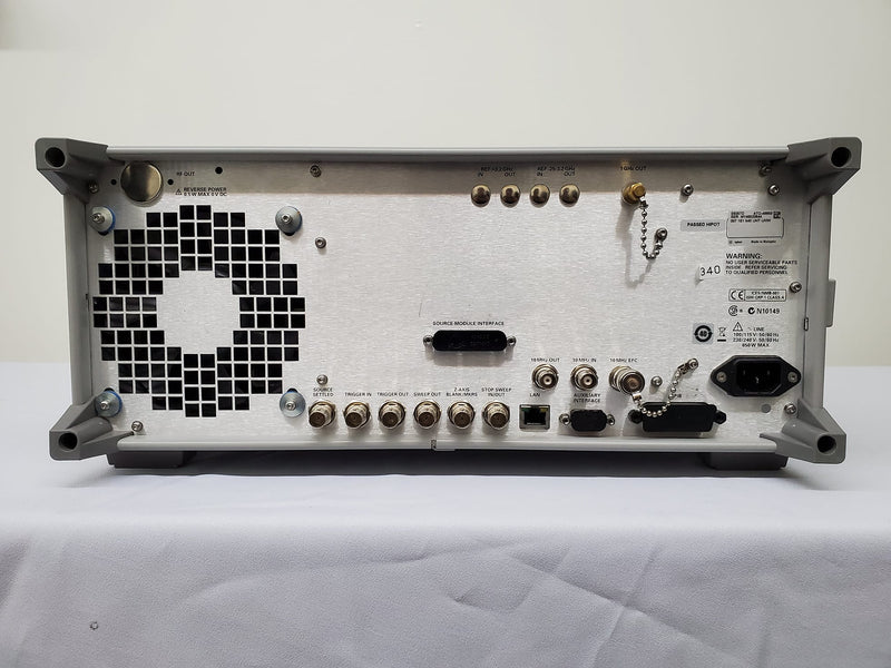 Agilent / Keysight E 8257 N PSG Analog Sweep Signal Generator