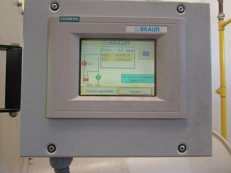 MBraun Labmaster 130 Glove Box