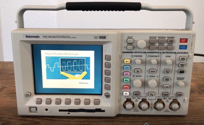 Tektronix TDS 3054 B Four Channel Color Digital Phosphor Oscilloscope