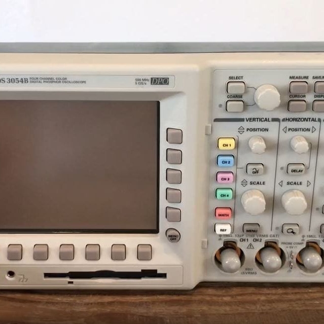 Tektronix TDS 3054 B Four Channel Color Digital Phosphor Oscilloscope