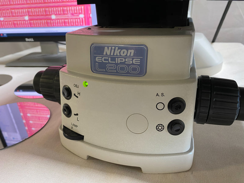 Nikon Eclipse L 200 Microscope