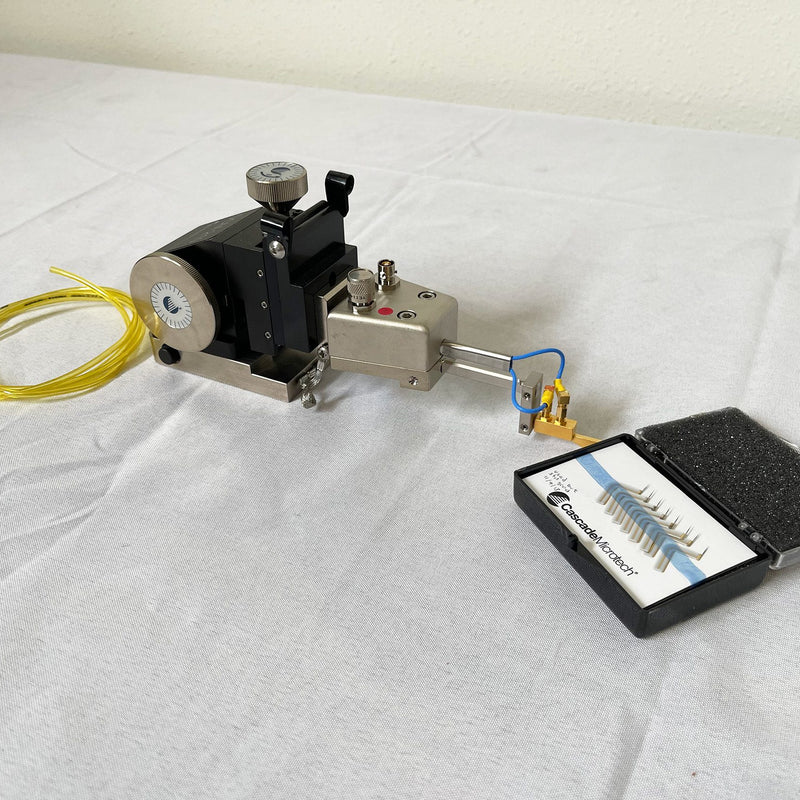 Cascade DCM 210 L Micropositioner