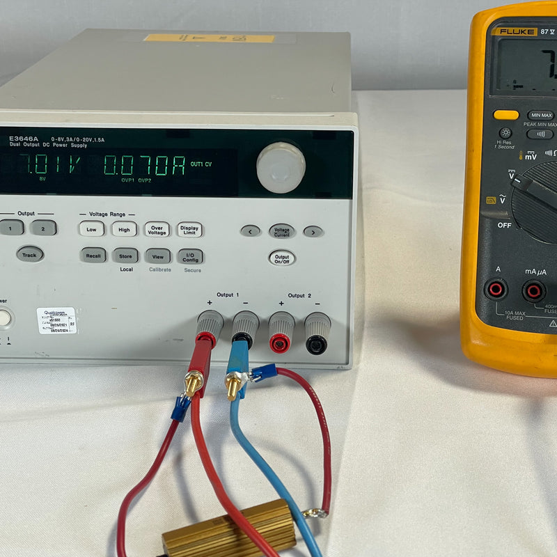 Agilent E 3646 A DC Power Supply