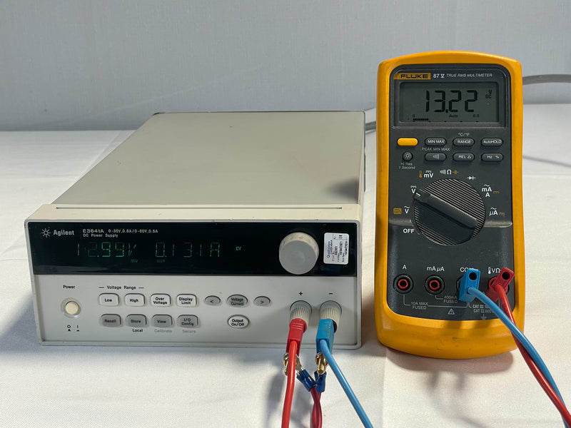 Agilent E 3641 A DC Power Supply