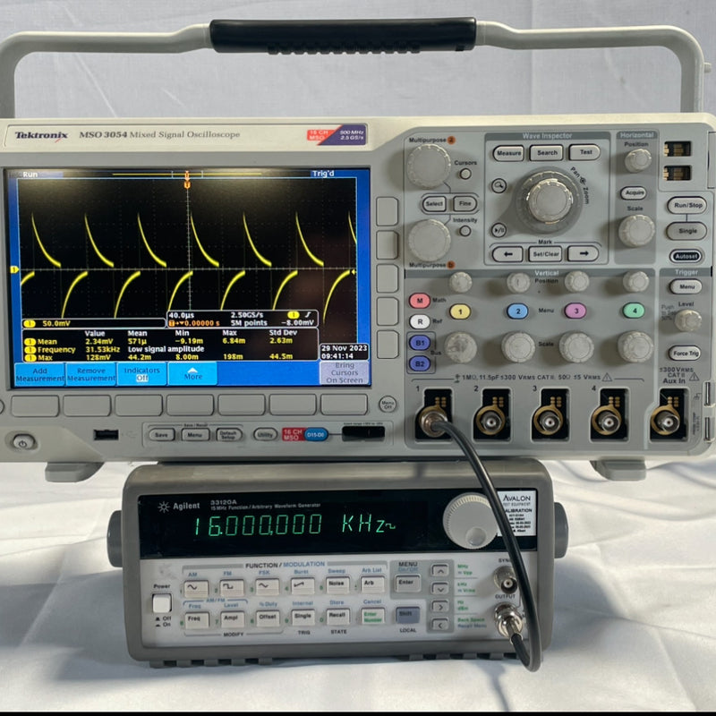 Agilent 33120 A Function / Arbitrary Waveform Generator