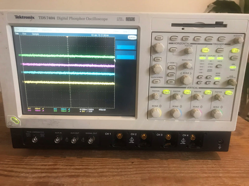 Tektronix TDS 7404 Oscilloscope