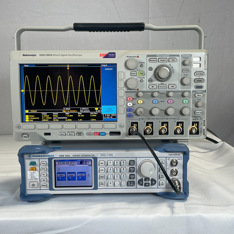 Rohde & Schwarz SMB 100 A Signal Generator