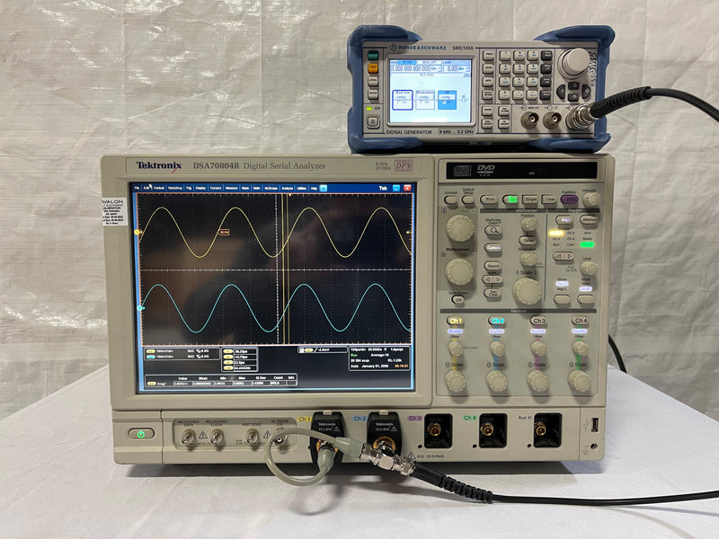 Tektronix DSA 70804 B Digital Serial Analyzer / Oscilloscope