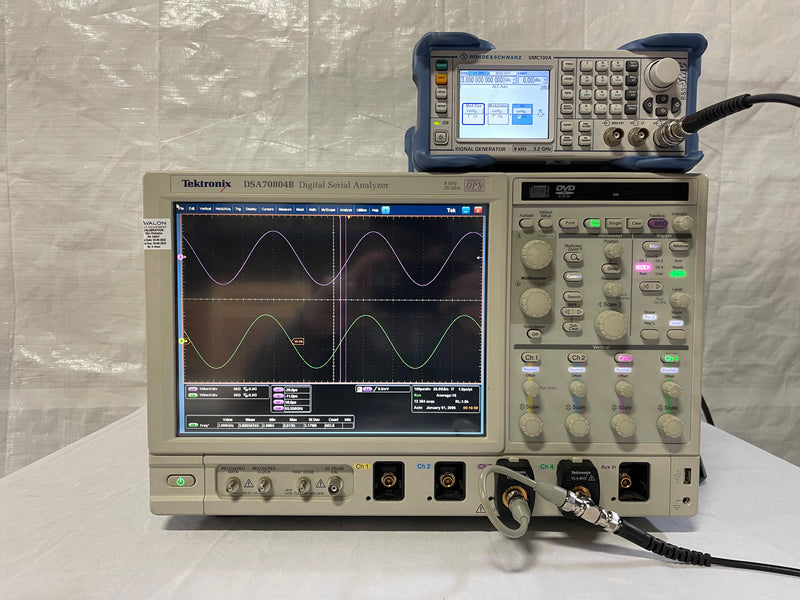 Tektronix DSA 70804 B Digital Serial Analyzer / Oscilloscope