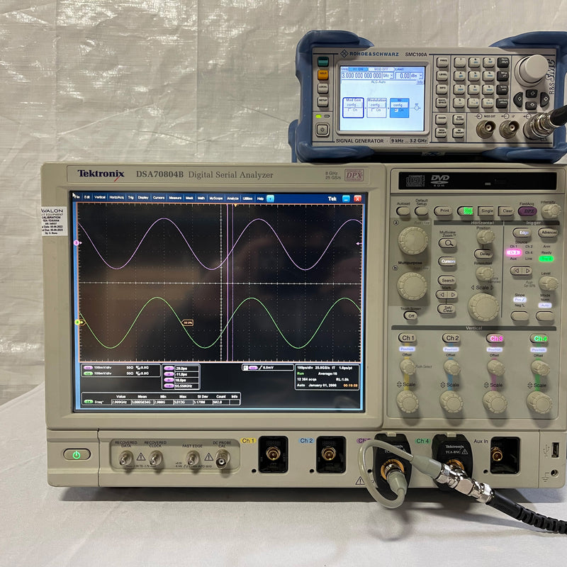 Tektronix DSA 70804 B Digital Serial Analyzer / Oscilloscope