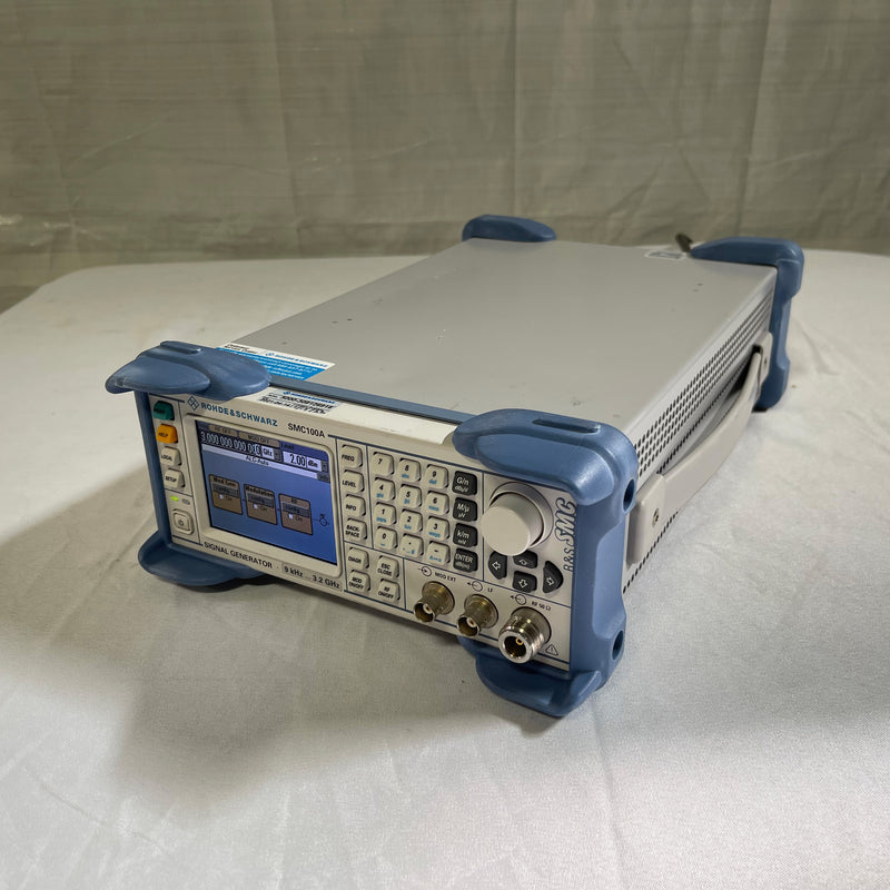 Rohde & Schwarz SMC 100 A Signal Generator