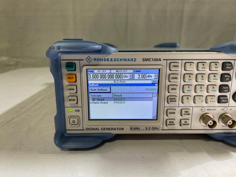 Rohde & Schwarz SMC 100 A Signal Generator