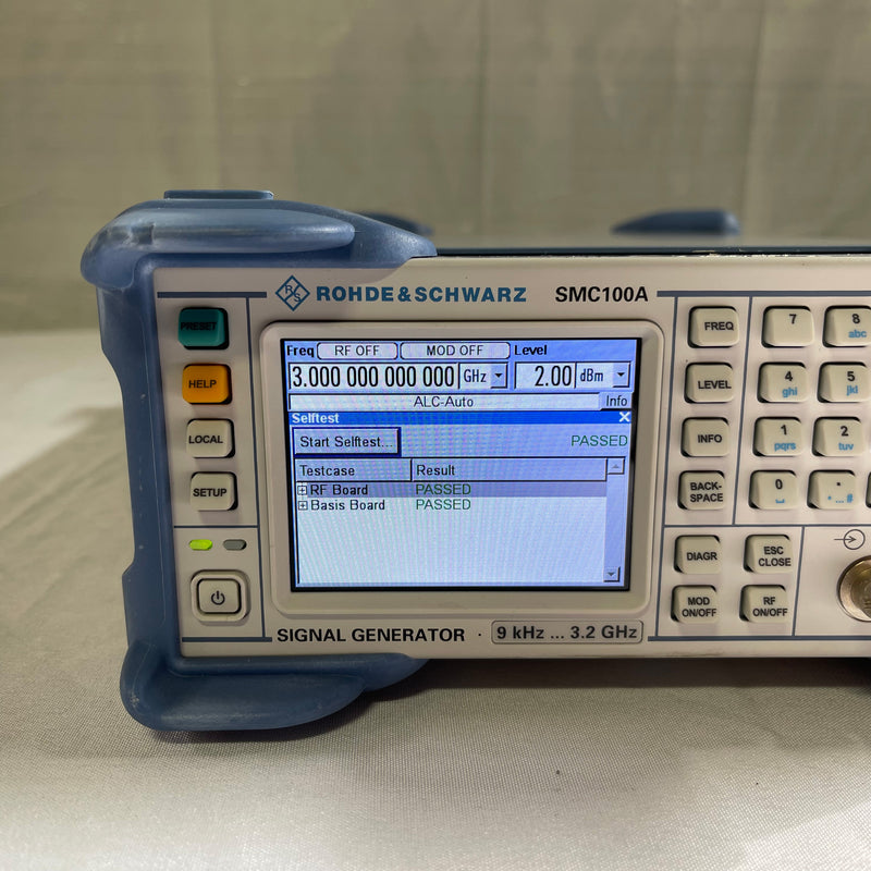 Rohde & Schwarz SMC 100 A Signal Generator