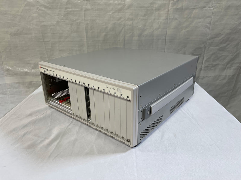 Agilent / Keysight M 9018 A PXIe Chassis Advanced Switch Fabric