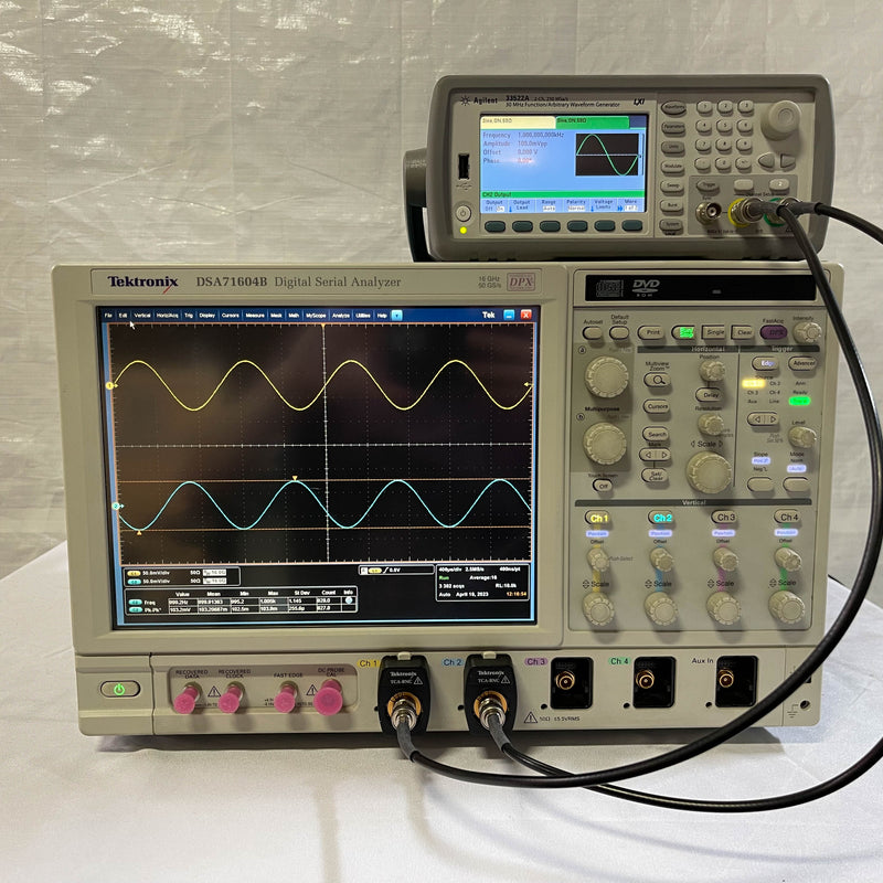 Tektronix DSA 71604 B Digital Serial Analyzer / Oscilloscope