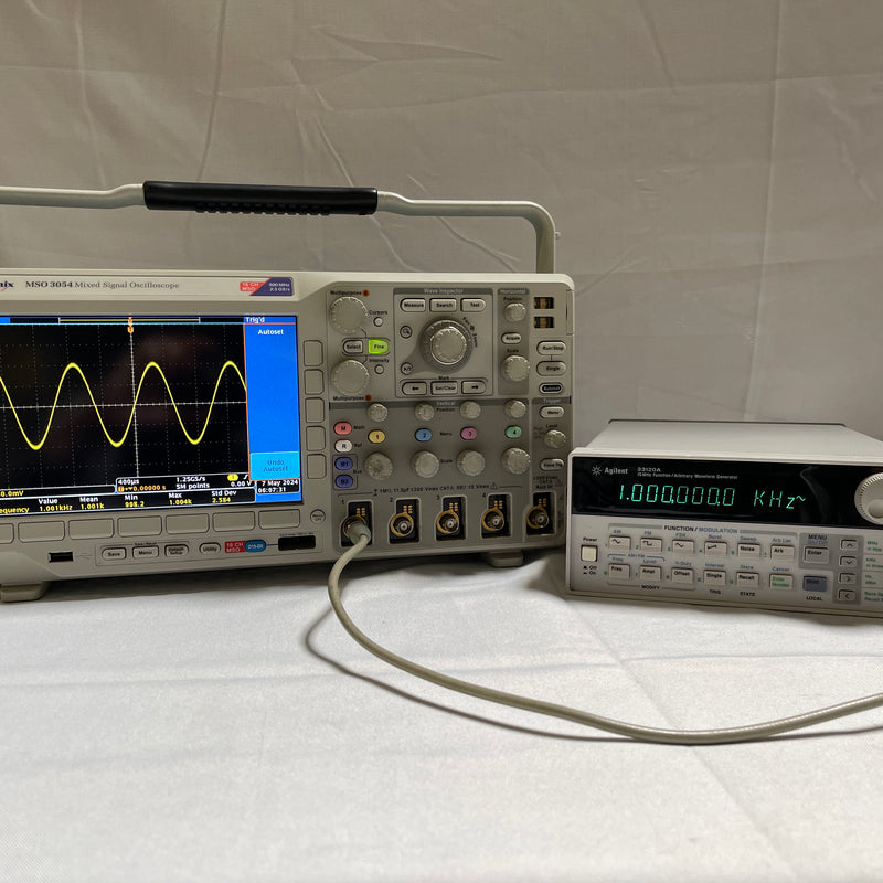 Agilent 33120 A Function / Arbitrary Waveform Generator