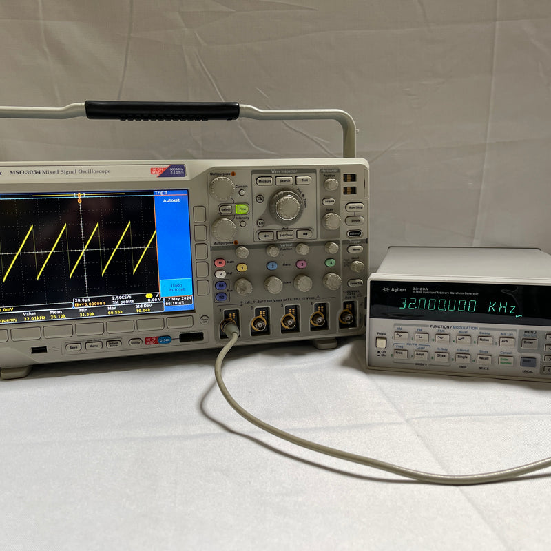 Agilent 33120 A Function / Arbitrary Waveform Generator