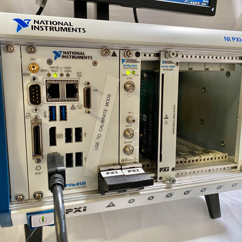 National Instruments NI PXIe 1082 Express Chassis