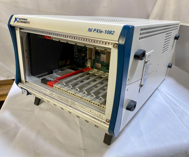 National Instruments NI PXIe 1082 Express Chassis